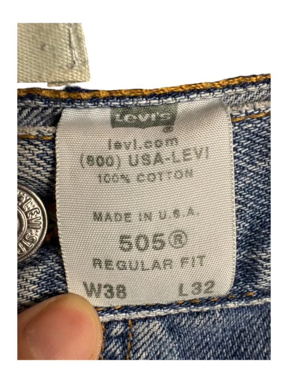 Vintage Levi’s 505 Regular Fit Jeans Made USA Blue Denim Men 38x32